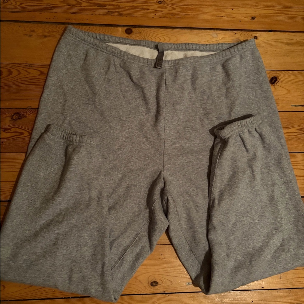 SKIMS grey sweatpants